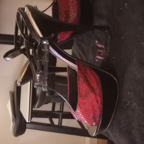 Red and black snake skin print 6 inch heels. - Picture 2 of 4